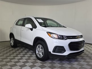 Used 2020 Chevrolet Trax LS image 1