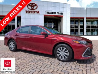 Certified 2021 Toyota Camry LE image 1