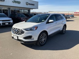 Used 2020 Ford Edge Titanium image 1