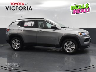 Used 2022 Jeep Compass Latitude image 1