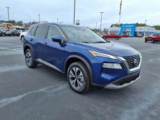 Used 2022 Nissan Rogue SV image 1