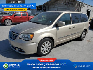 Used 2015 Chrysler Town & Country Touring image 1