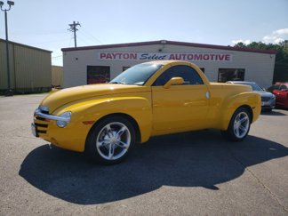 Used 2003 Chevrolet SSR w/ Preferred Equipment Group image 1