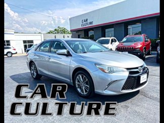 Used 2016 Toyota Camry SE image 1