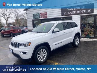 Used 2022 Jeep Grand Cherokee Laredo E image 1