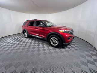 Used 2021 Ford Explorer XLT image 1