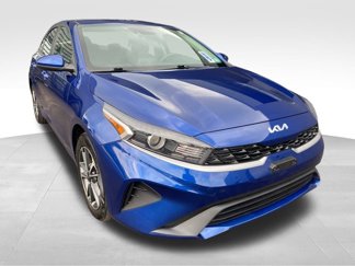 Used 2022 Kia Forte LXS image 1