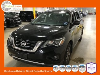 Used 2017 Nissan Pathfinder SV image 1