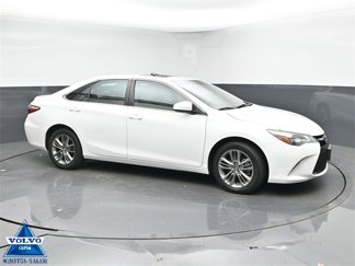 Used 2017 Toyota Camry SE w/ Moonroof Package image 1