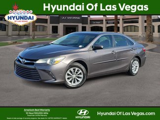 Used 2017 Toyota Camry LE image 1