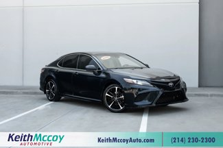Used 2018 Toyota Camry XSE image 1