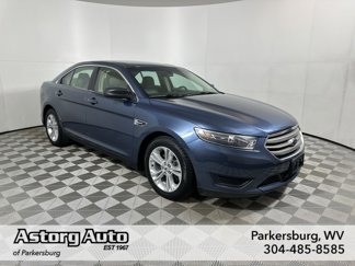 Used 2018 Ford Taurus SE image 1