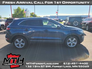 Used 2017 Lincoln MKC Premiere image 1