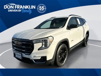 Used 2022 GMC Terrain AT4 image 1