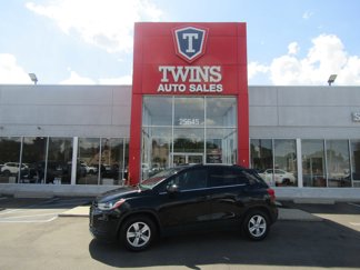 Used 2017 Chevrolet Trax LT image 1