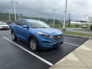Used 2017 Hyundai Tucson SE image 1