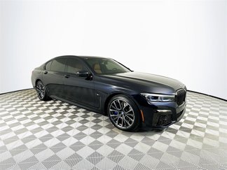 Used 2020 BMW 740i w/ M Sport Package image 1