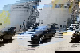 Used 2017 Jaguar XE image 1