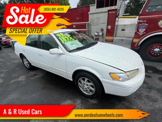 Used 1998 Toyota Camry XLE w/ Leather Pwr Seat Pkg image 1