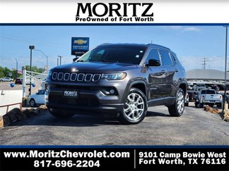 Used 2022 Jeep Compass Latitude image 1