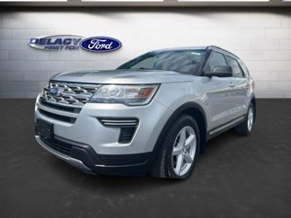 Used 2018 Ford Explorer XLT image 1