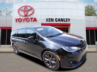 Used 2019 Chrysler Pacifica Touring Plus w/ S Appearance Package image 1