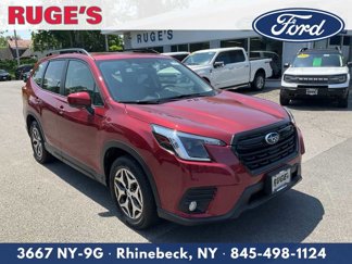 Used 2023 Subaru Forester Premium image 1