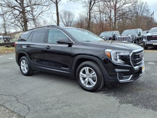 Used 2022 GMC Terrain SLE w/ Driver Convenience Package image 1