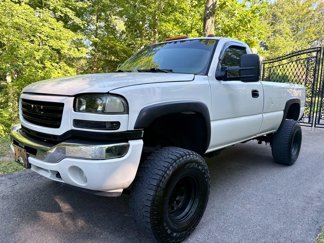 Used 2007 GMC Sierra 2500 W/T w/ Snow Plow Prep Package image 1