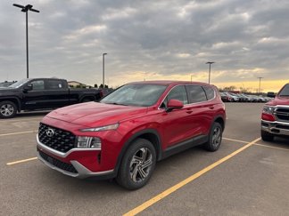 Used 2021 Hyundai Santa Fe SE image 1