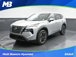 Used 2024 Nissan Rogue SV image 1
