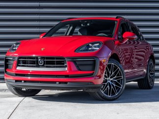 Certified 2025 Porsche Macan image 1