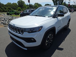 Used 2022 Jeep Compass Limited image 1