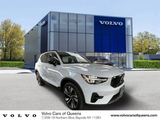 Certified 2024 Volvo XC40 B5 Plus w/ Protection Package Premier image 1
