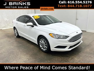 Used 2017 Ford Fusion SE w/ Fusion SE Technology Package image 1