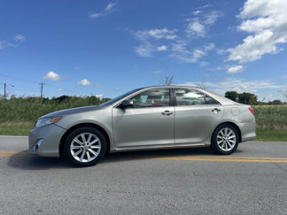 Used 2013 Toyota Camry L image 1
