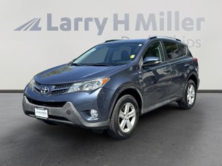 Used 2013 Toyota RAV4 XLE image 1