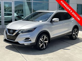 Used 2020 Nissan Rogue Sport SL image 1