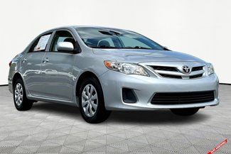 Used 2012 Toyota Corolla LE image 1