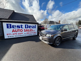 Used 2017 Dodge Grand Caravan SE image 1