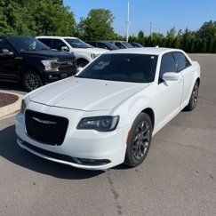 Used 2015 Chrysler 300 S image 1