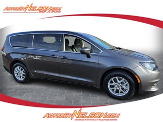 Used 2021 Chrysler Voyager LX image 1