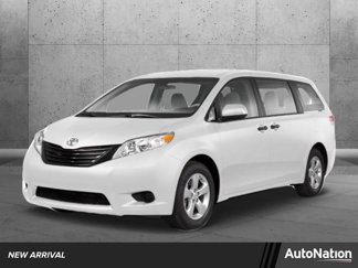 Used 2013 Toyota Sienna XLE image 1