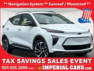 Used 2022 Chevrolet Bolt EUV Premier w/ Sun & Sound Package image 1