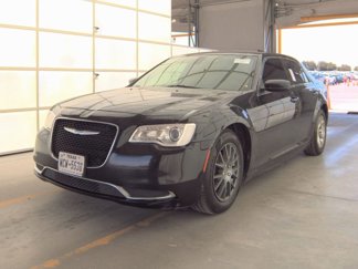 Used 2018 Chrysler 300 Touring image 1