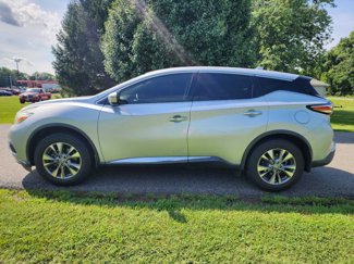 Used 2017 Nissan Murano S image 1