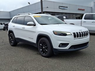 Certified 2020 Jeep Cherokee Latitude Plus w/ Cold Weather Group image 1