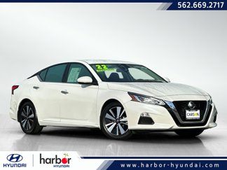 Used 2022 Nissan Altima 2.5 SV image 1