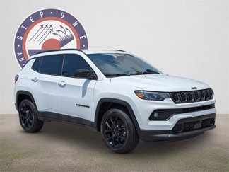 New 2025 Jeep Compass Latitude image 1
