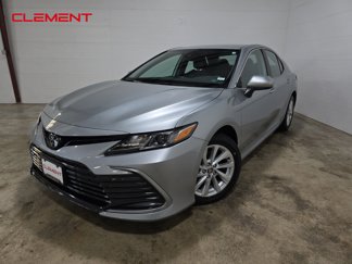 Used 2023 Toyota Camry LE image 1